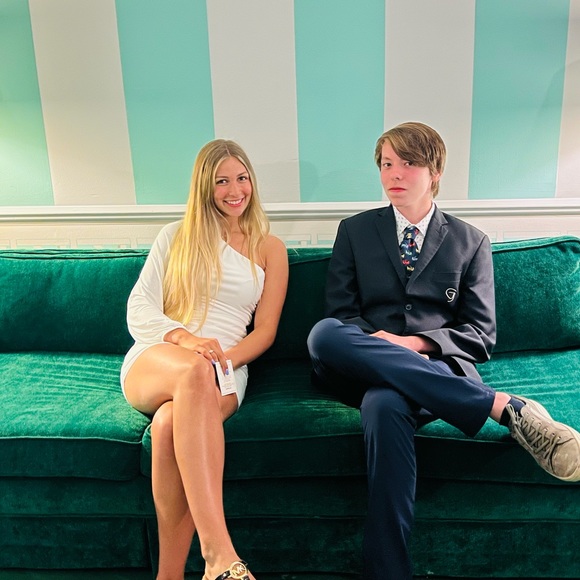 Meet your Posher, Madi - Picture 3 of 8